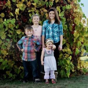 Meet your Posher, Becca